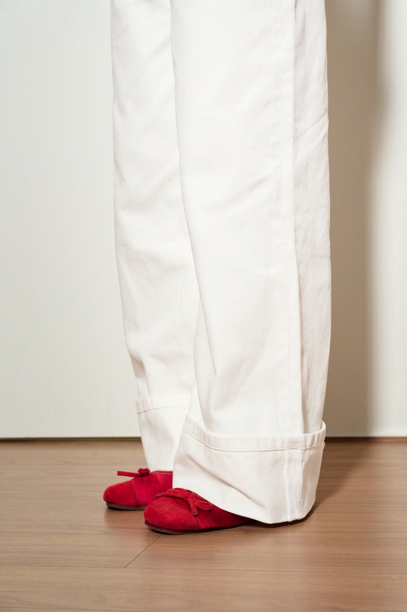 Libe White Straight Leg Jeans (Pre-order)