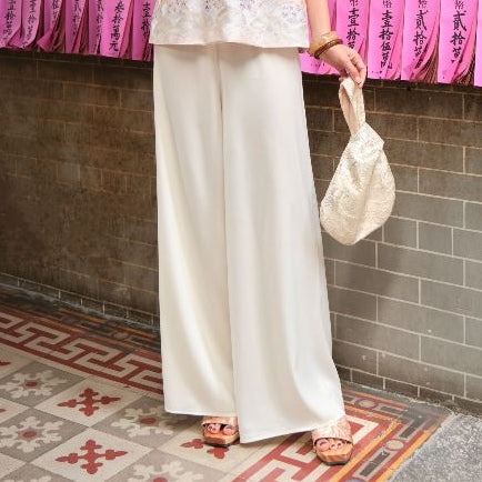 Mieufashionista Modern Halter Top Y Phuong