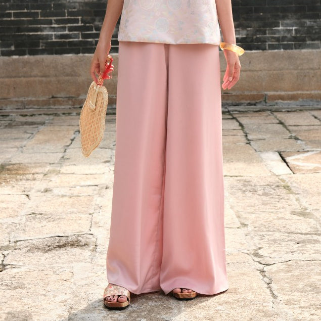 Mieufashionista Modern Halter Top Y Phuong