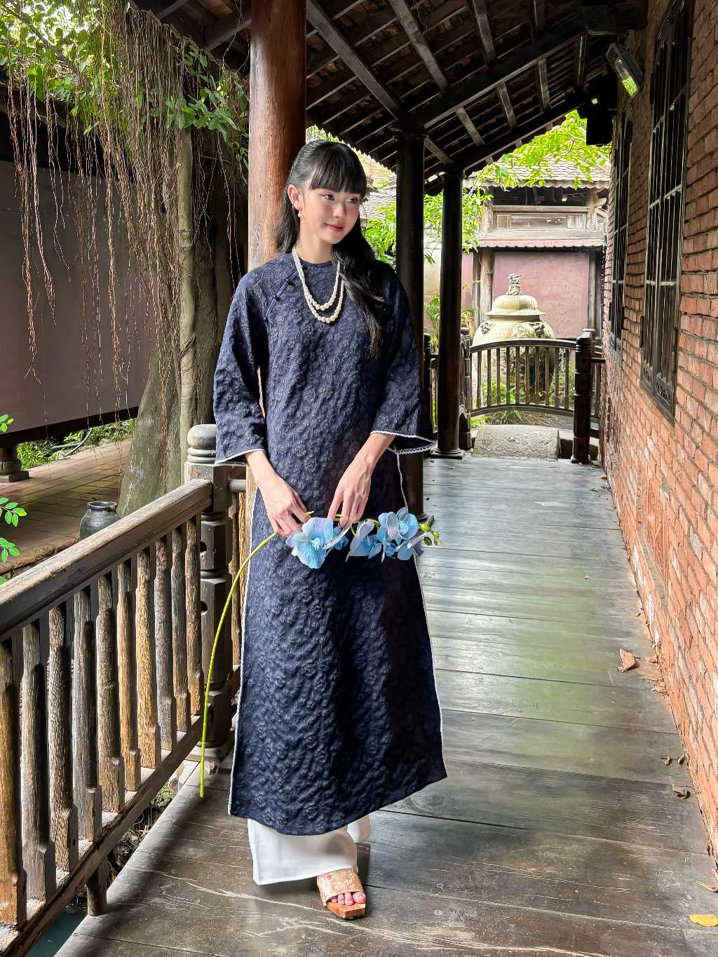 Mieufashionista Modern Ao Dai Yen Hoa