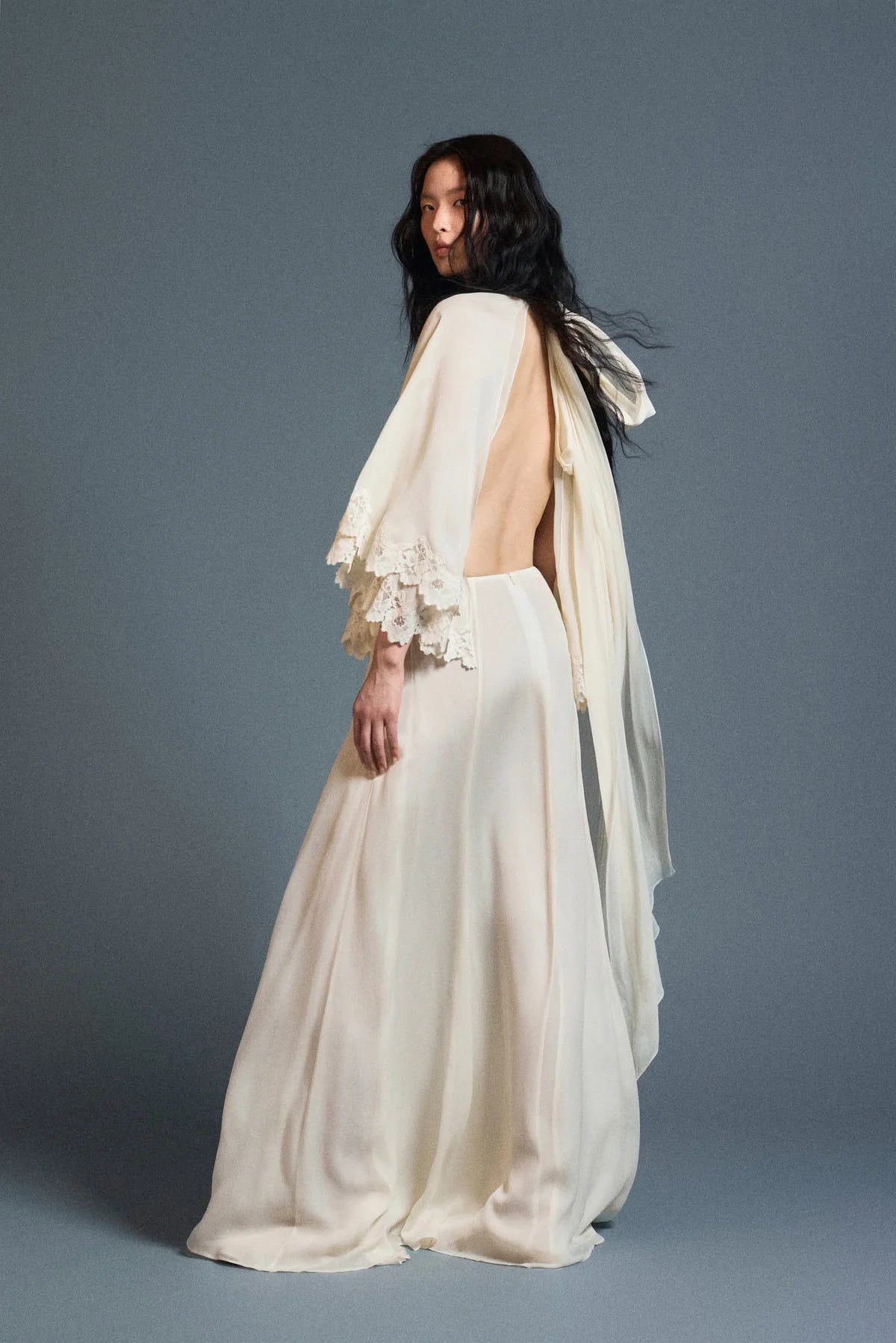 Huong Boutique Zephyr Lace Cape