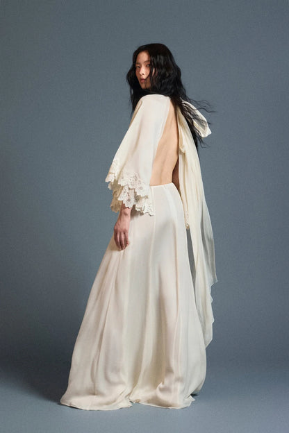 Huong Boutique Zephyr Lace Cape