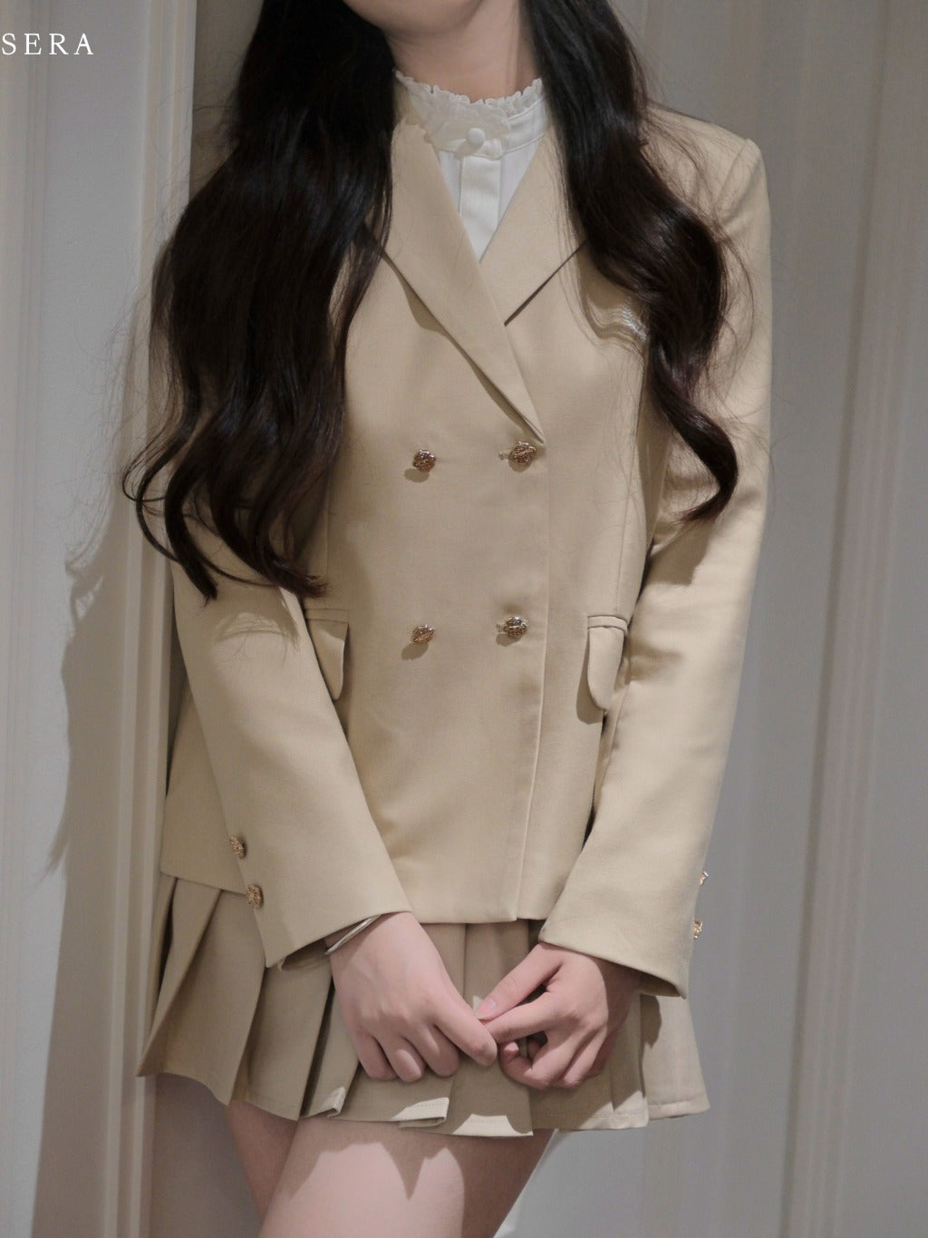 Serabyqh Embroidered Blazer