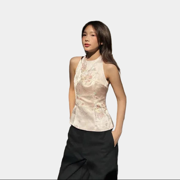 1member Minh Chau Top