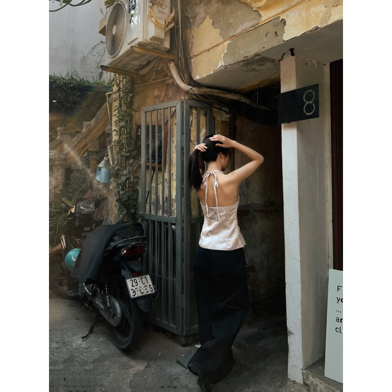 1member Minh Chau Top