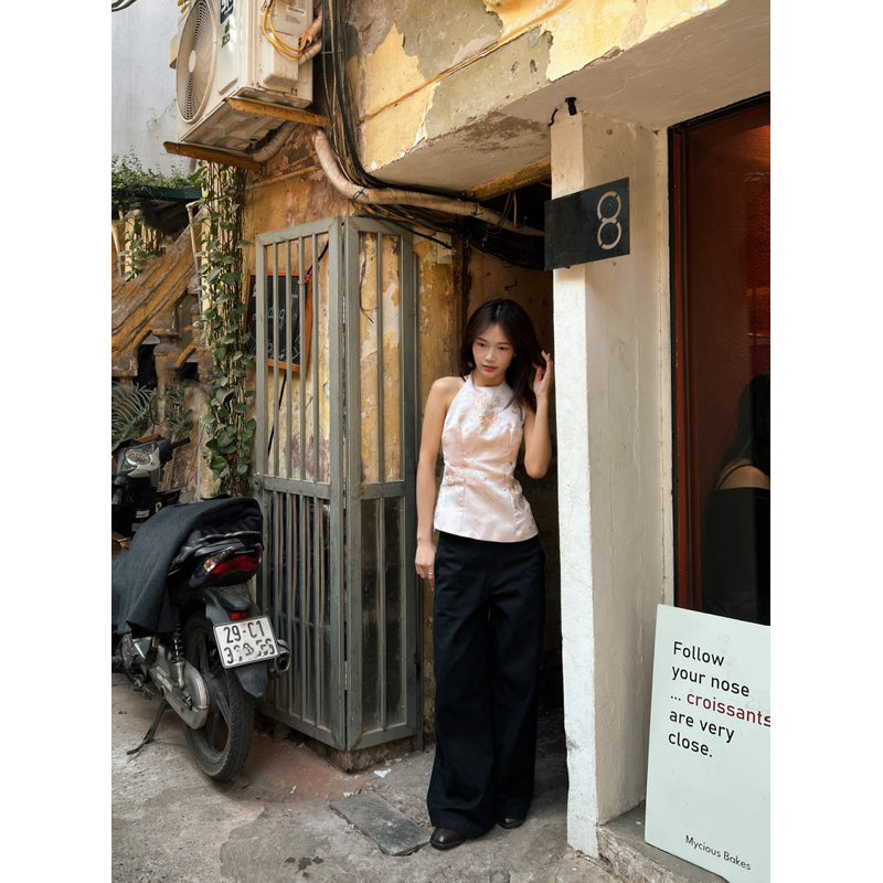 1member Minh Chau Top