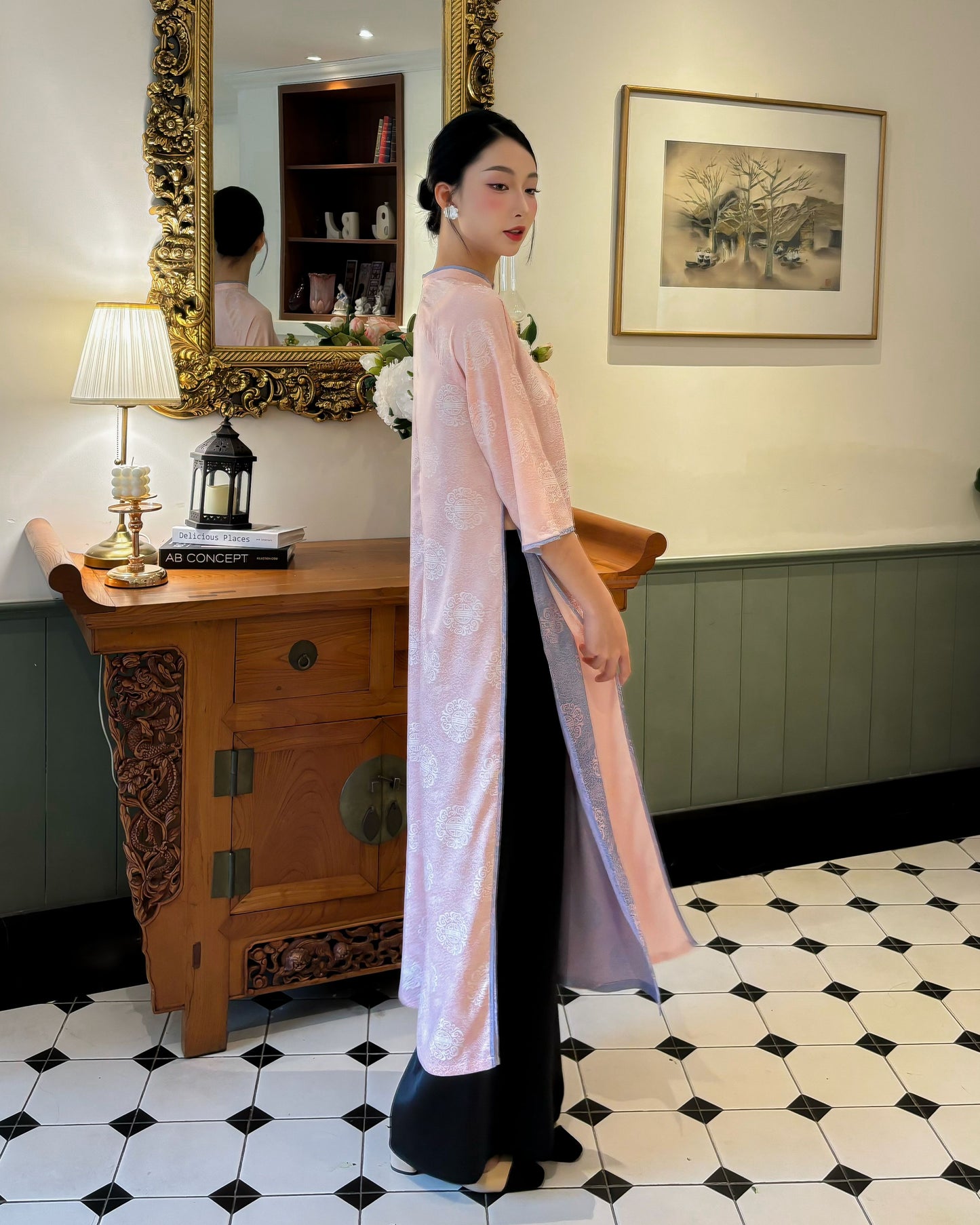 Mieufashionista Modern Ao Dai Nha Uyen