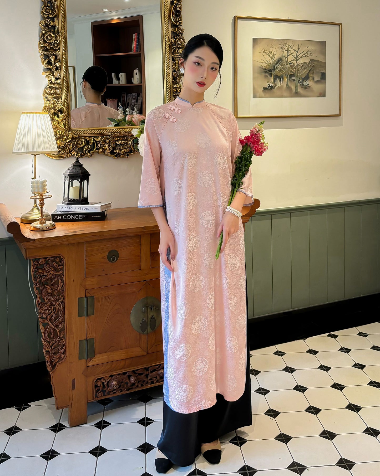 Mieufashionista Modern Ao Dai Nha Uyen