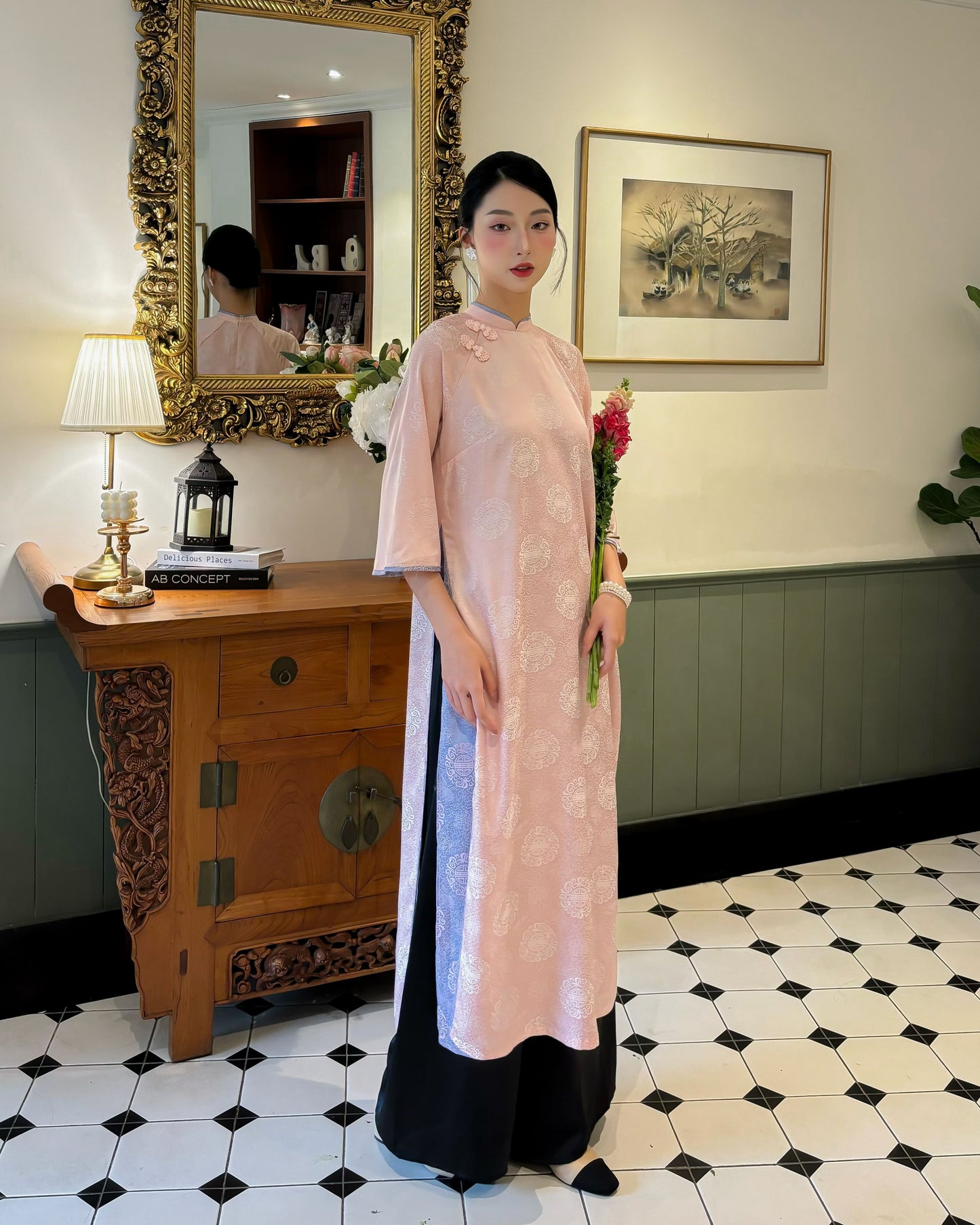 Mieufashionista Modern Ao Dai Nha Uyen