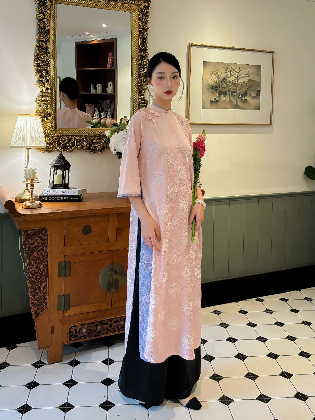 Mieufashionista Modern Ao Dai Nha Uyen