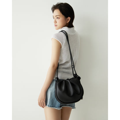 Ther Gab Banh Giay Bag In Black (Pre-order)
