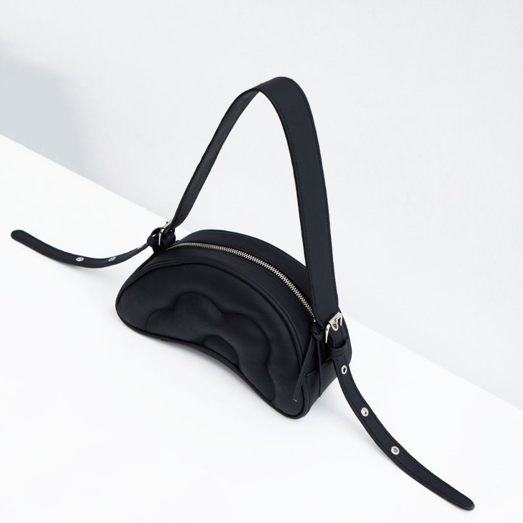 Ther Gab Hat Dau Bag In Black (Pre-order)