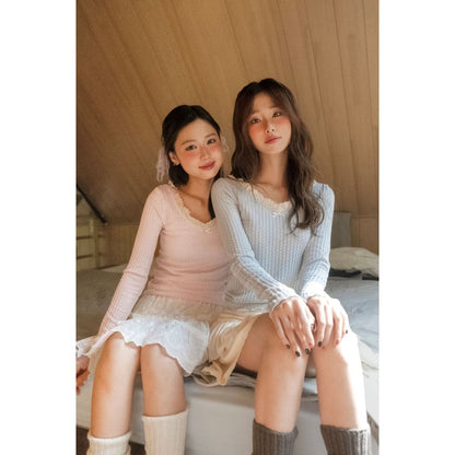 Nakedbyv Clover Top (Pre-order)