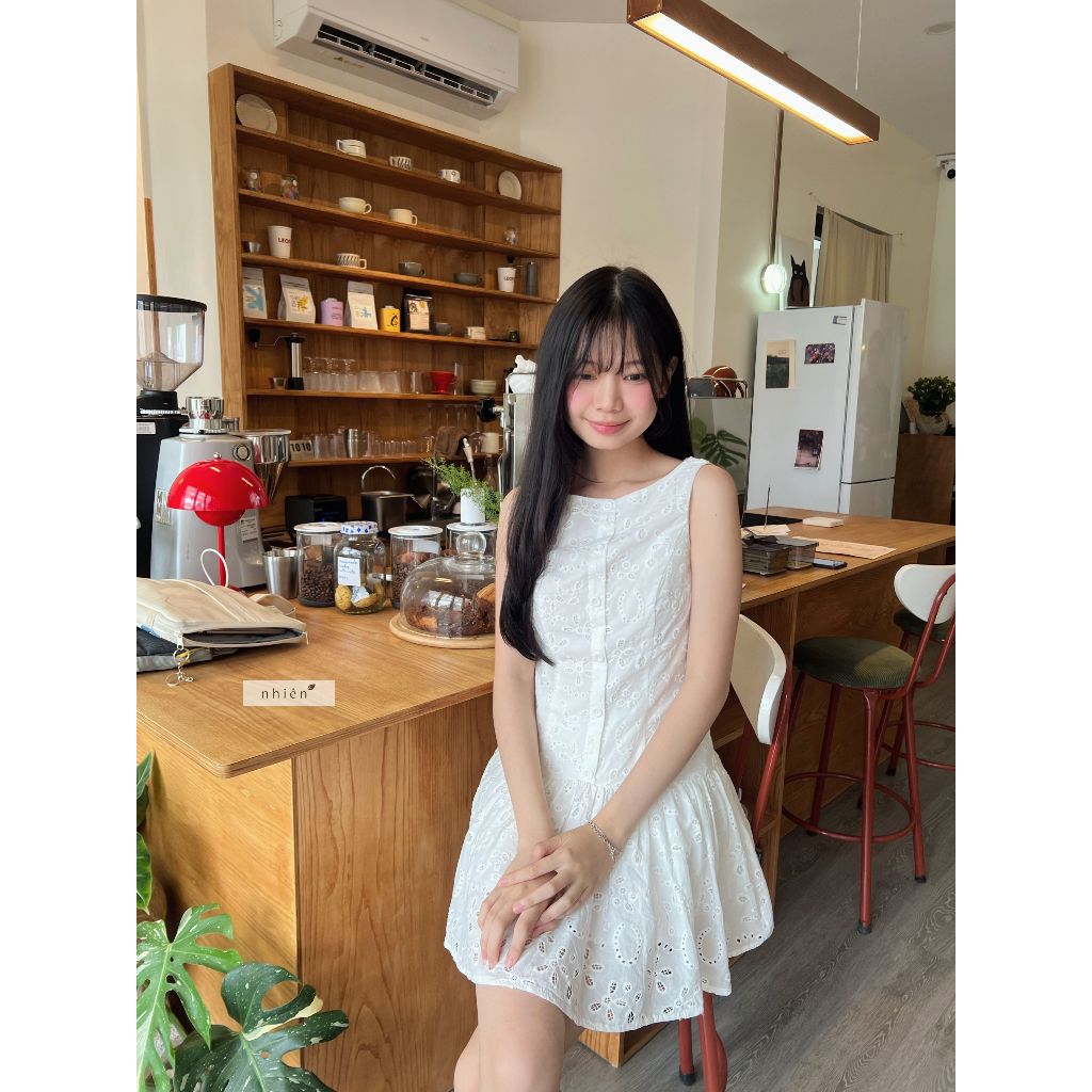 Nhien Vintage Whispering Dress (Pre-order)