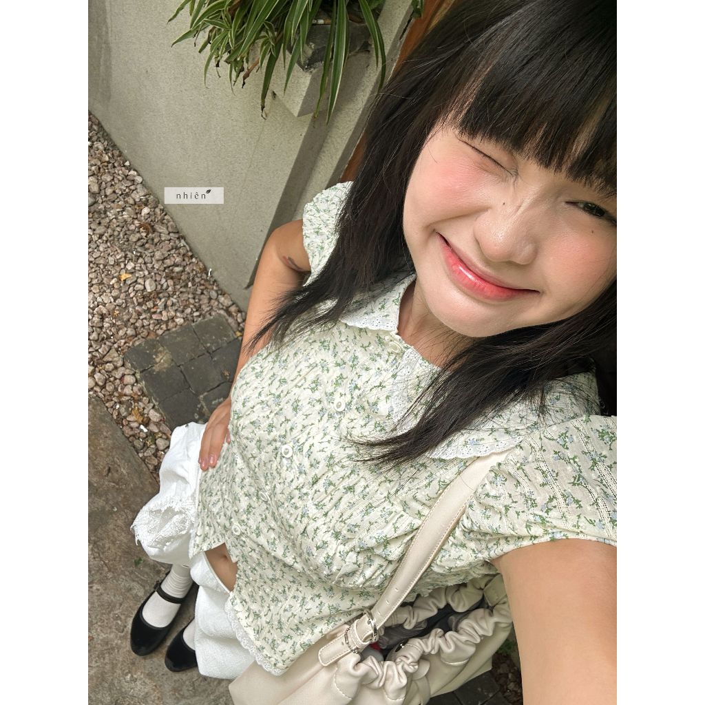 Nhien Vintage Daisy Top (Pre-order)