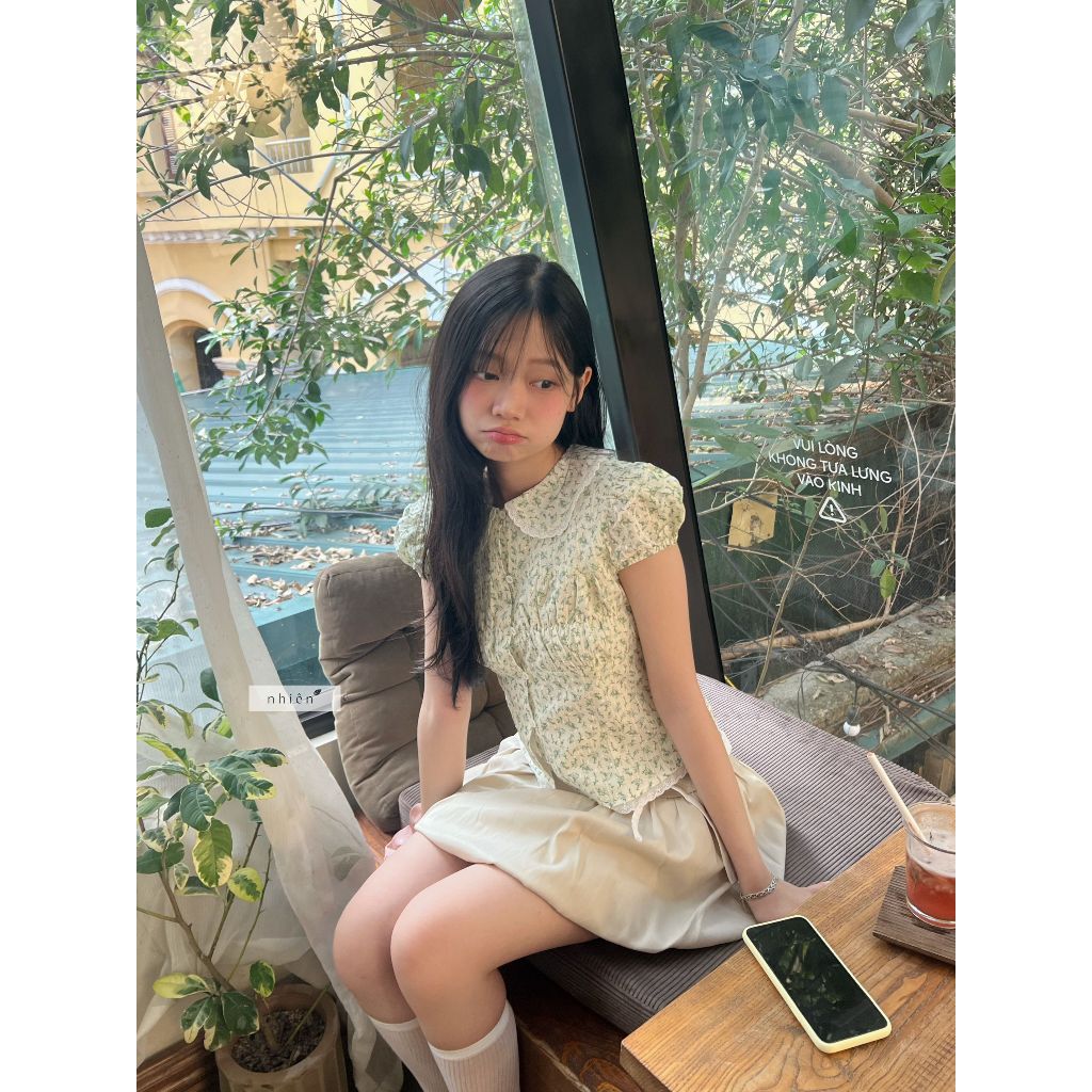 Nhien Vintage Daisy Top (Pre-order)