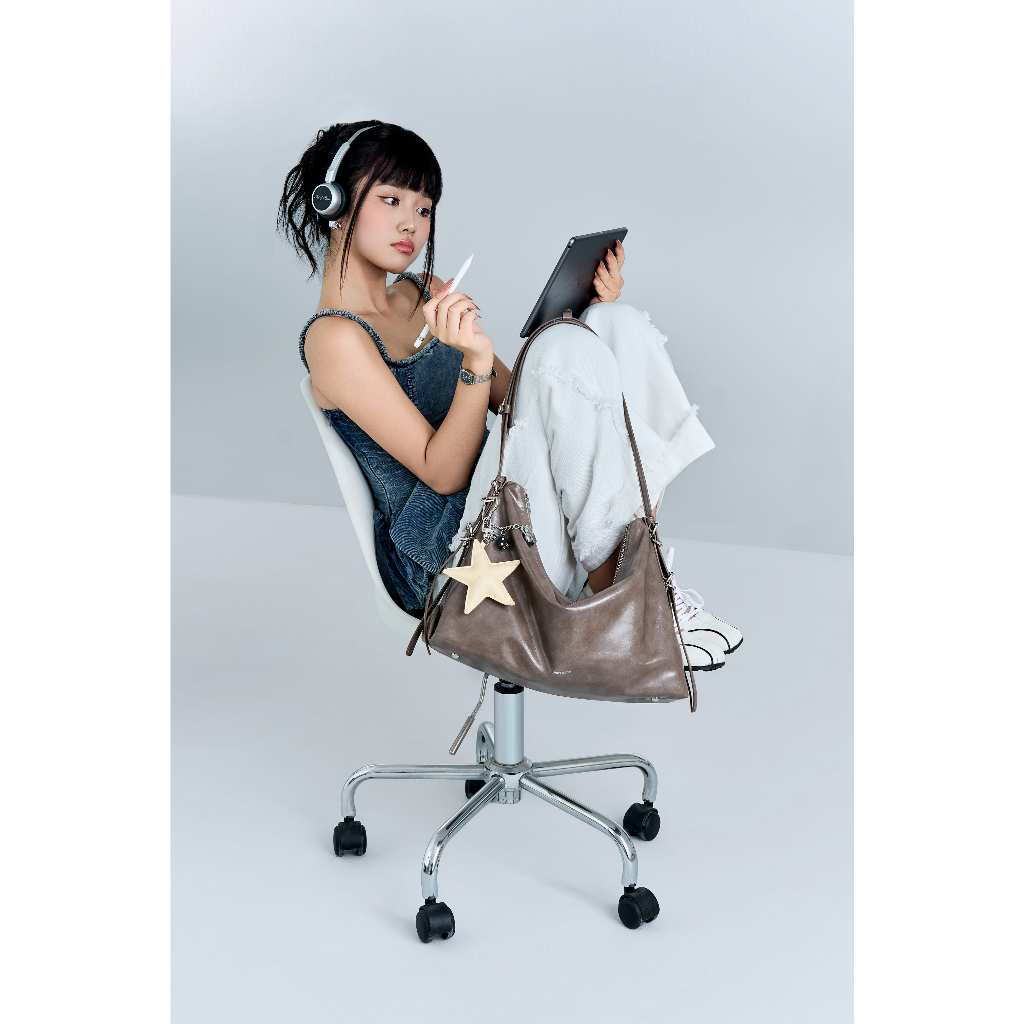 Mate Made Everyday Tote Bag