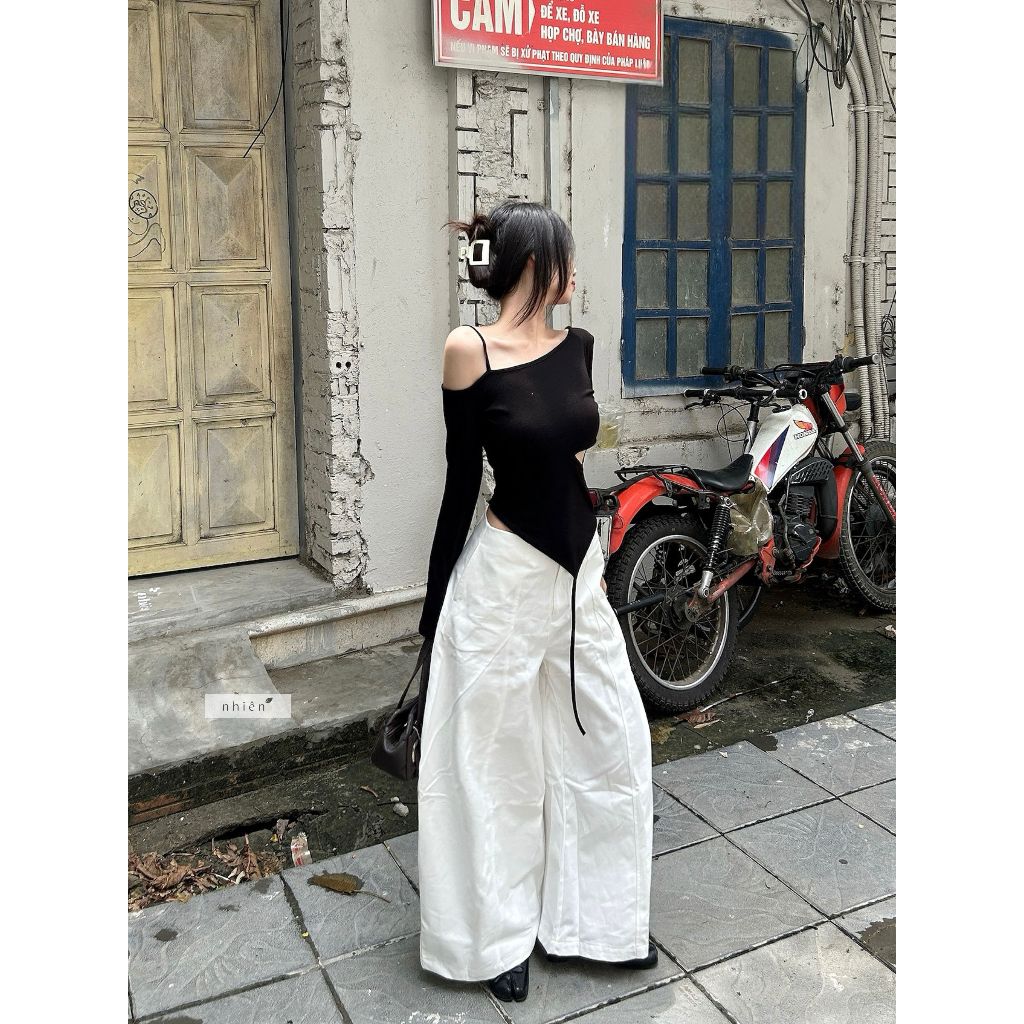 Nhien Vintage Volibear Top (Pre-order)