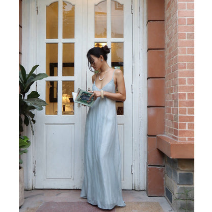 La Boutique V-Neck Textured Maxi Dress