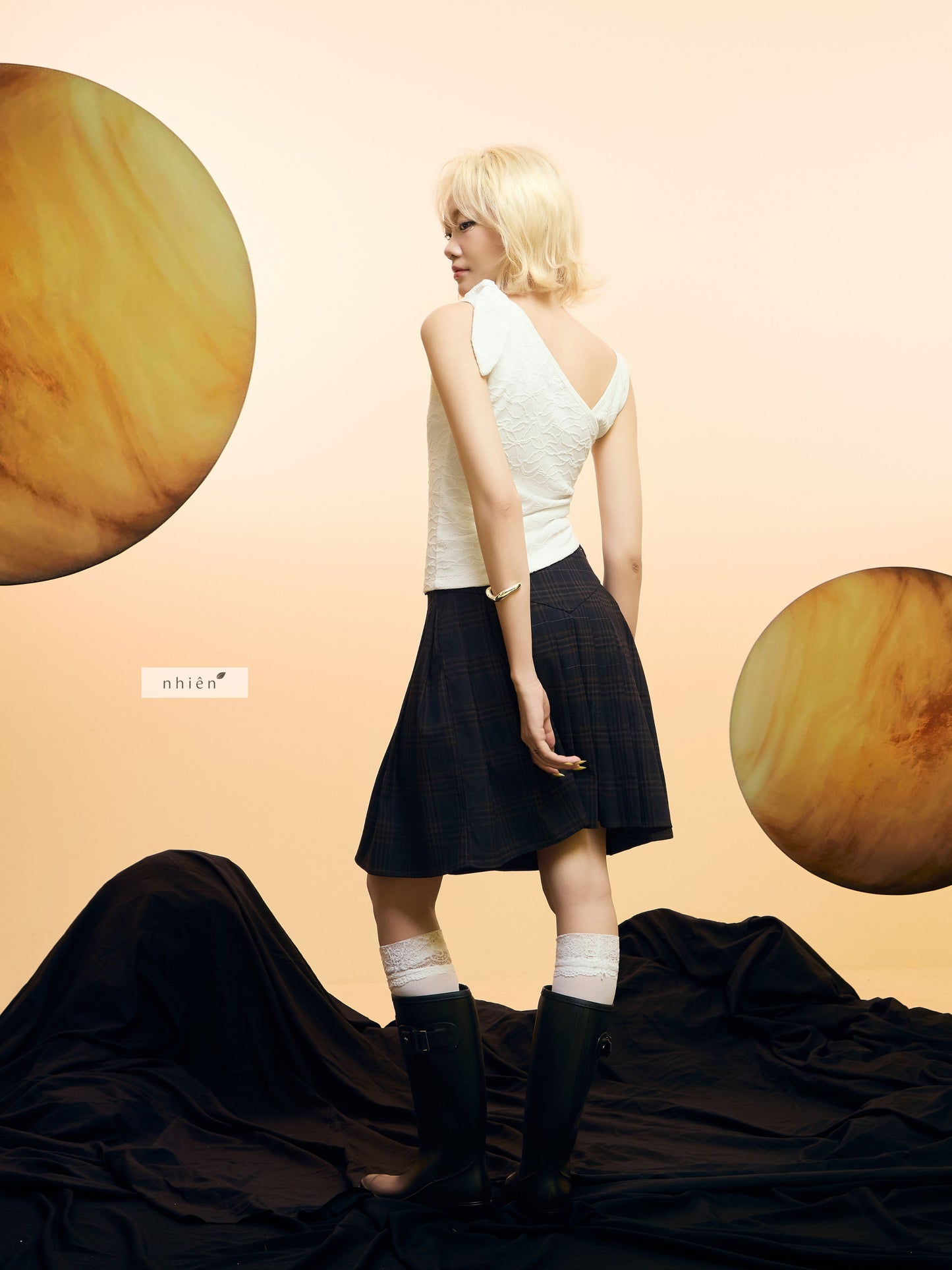 Nhien Vintage Riot Top