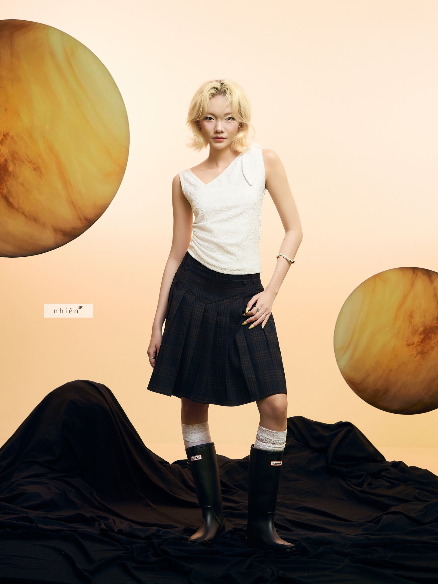 Nhien Vintage Riot Top