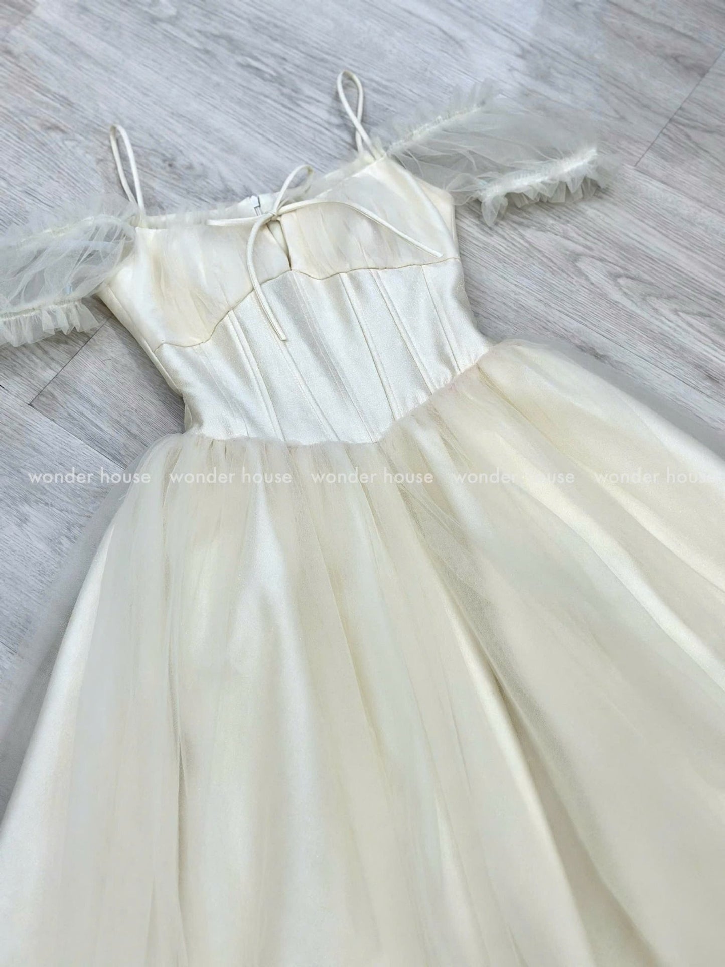 Wonderhouse Kathy Dress (Pre-order)