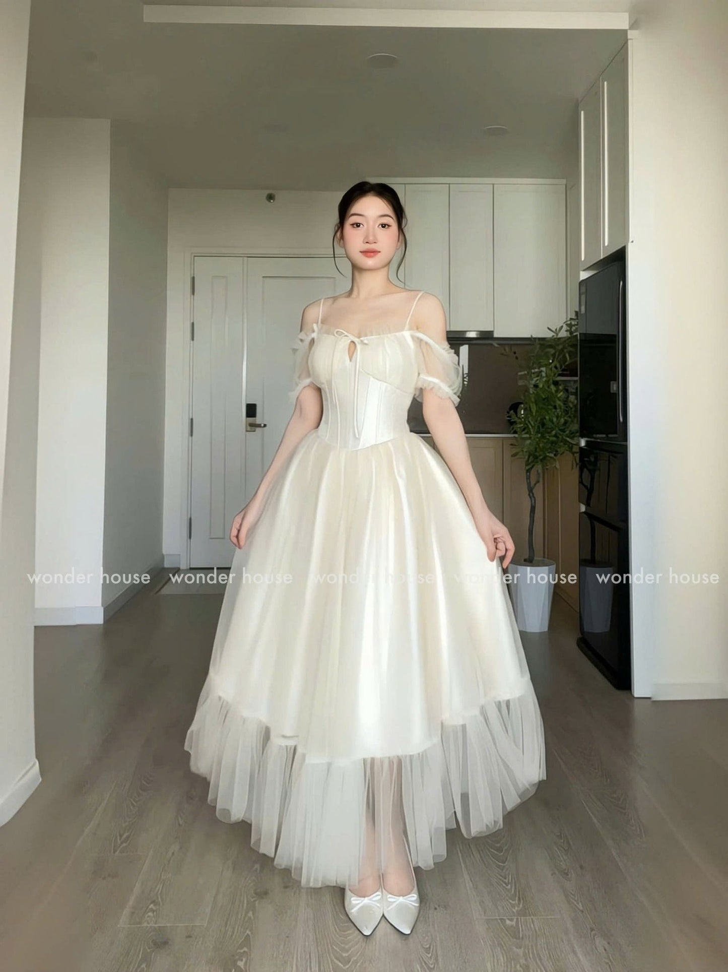 Wonderhouse Kathy Dress (Pre-order)